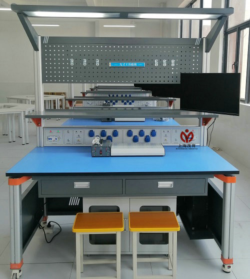 ����b�{(di��o)�c�˹���